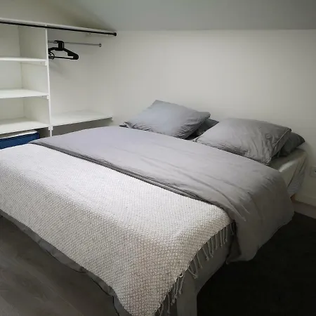 Lumineux De 80 M2 Appartement *